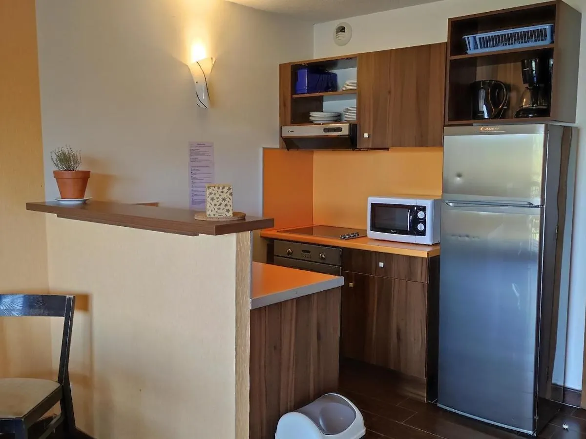 Charmant Duplex A Jausiers Avec Terrasse, Garage, Et Acces Piscine - 6 Pers. - Fr-1-165B-38 0*,  France