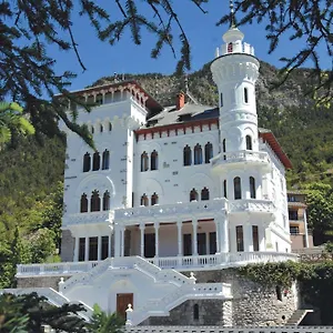 Chateau Des Magnans By Nevesol Aparthotel