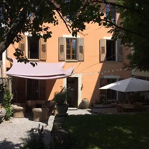 Le Val D'ailleurs Bed & Breakfast